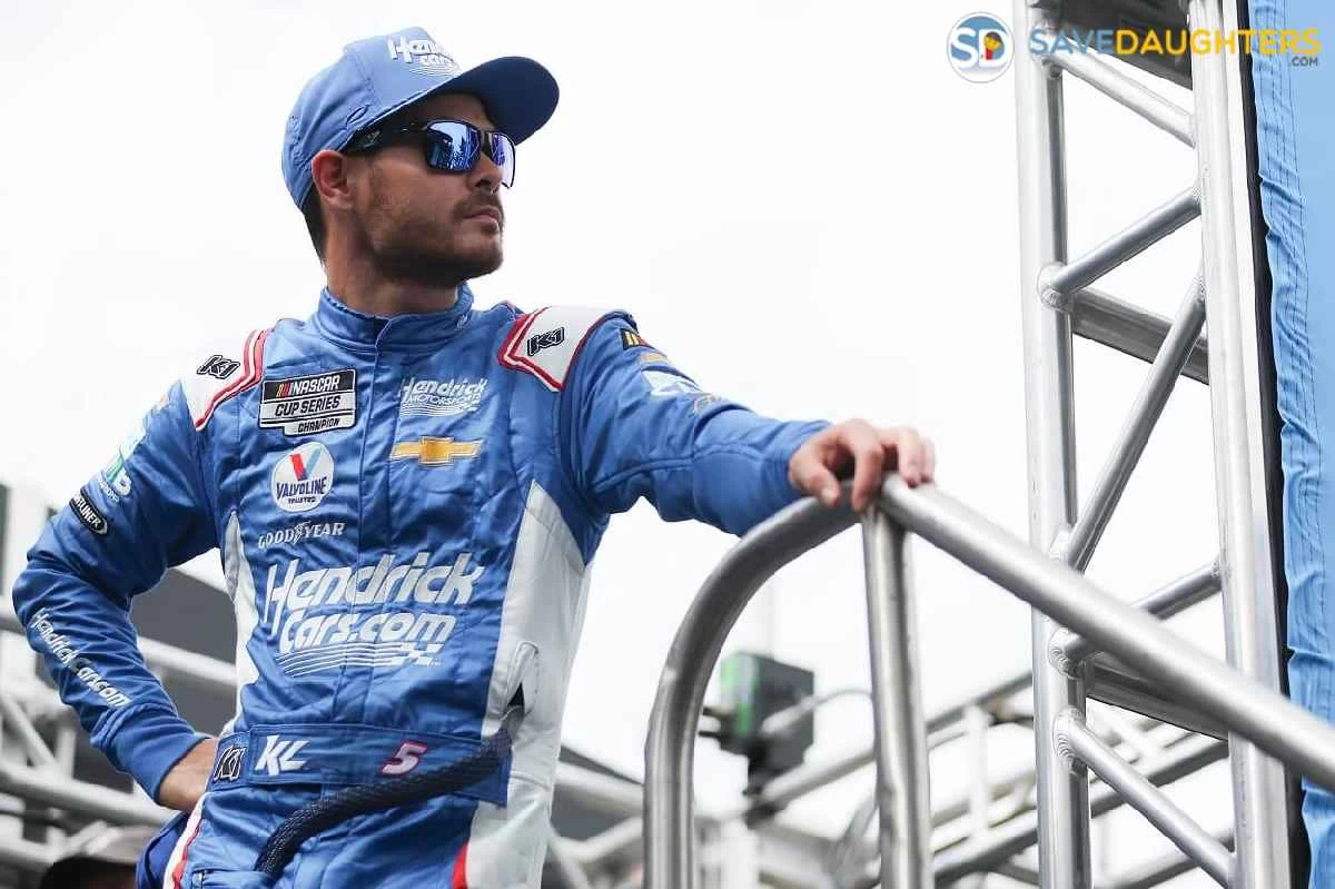 How Tall Is Kyle Larson?