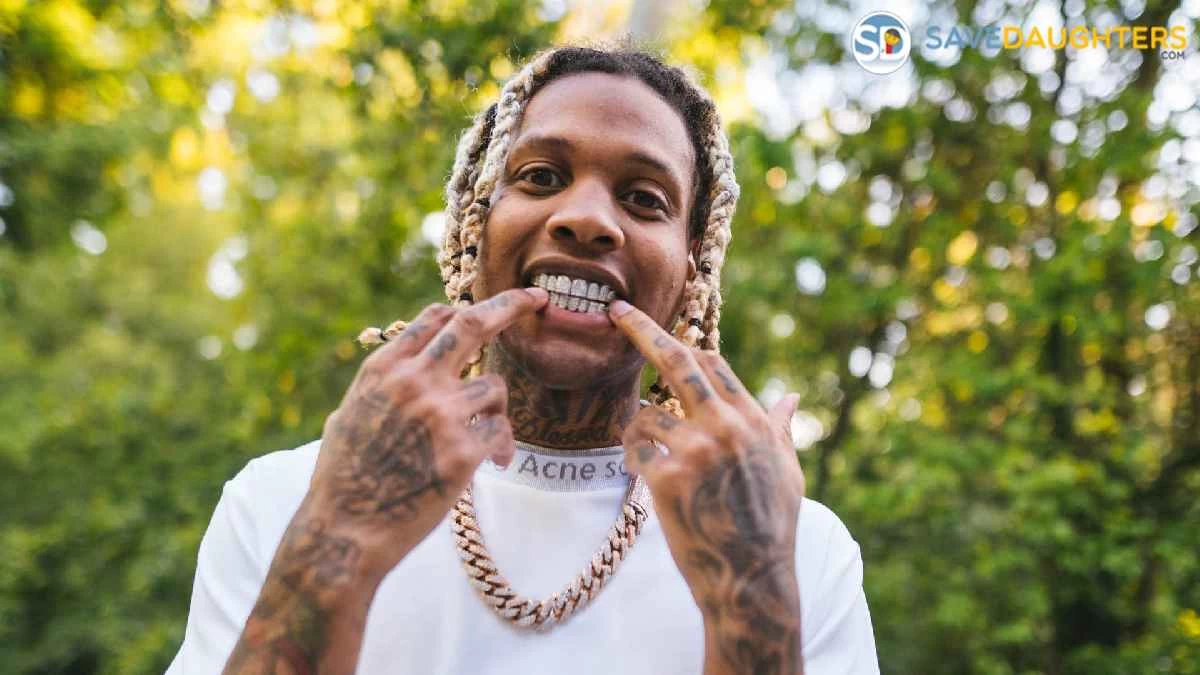 How tall is Lil Durk?