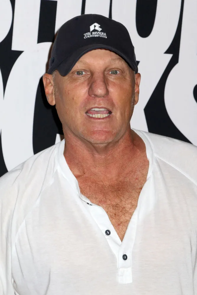 par Acerca de la configuración oscuro Steve Madden Wiki, Biography, Net Worth, Wife, Wikipedia, Age, Family And  Much More