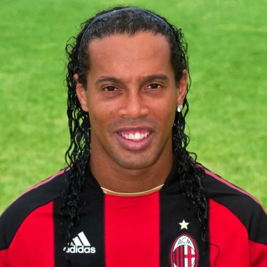 Ronaldinho Net Worth, Wife, (Brazilian footballer), Age, Parents