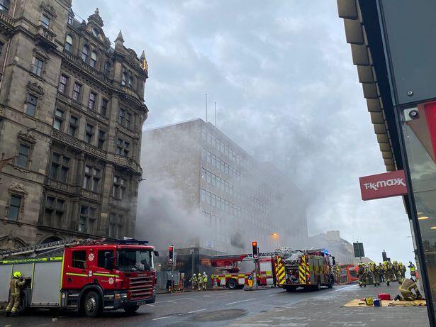 Jenners building in Edinburgh on fire