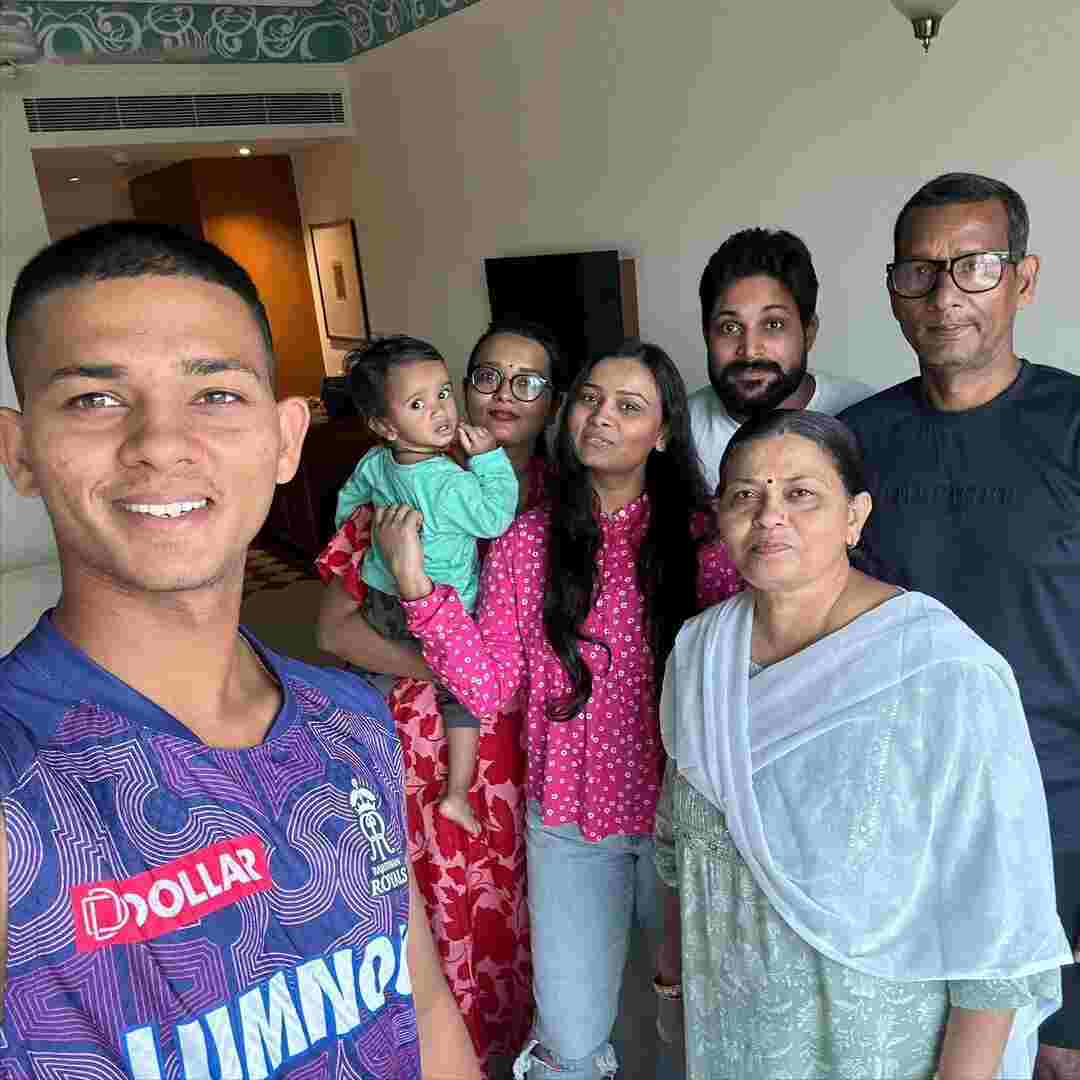 Yashasvi Jaiswal Family