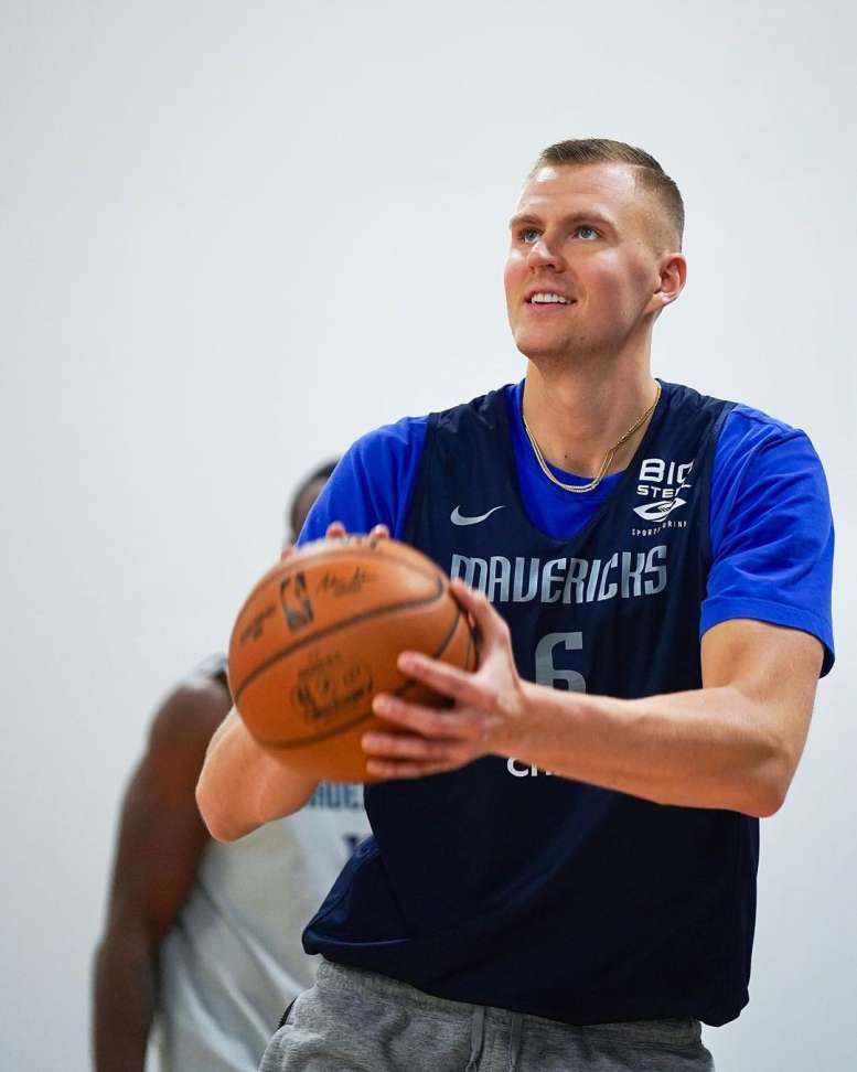 kristaps-porziis-net-worth