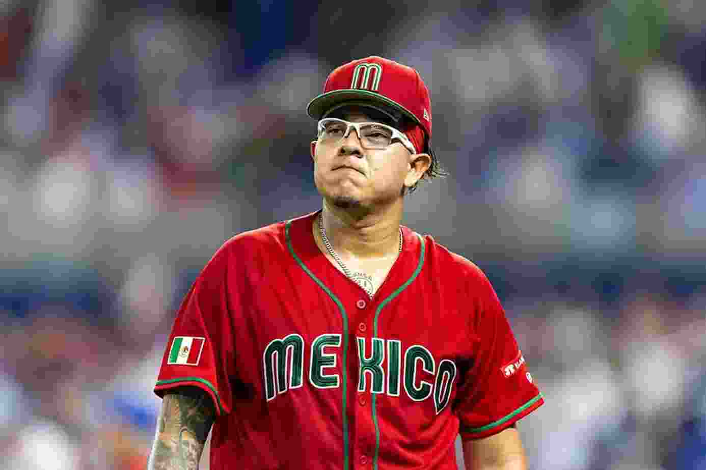 Julio urias' Personal Life, Siblings, Parents, Wife, Kids And Family »