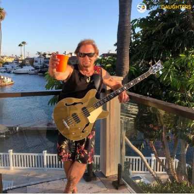 Michael Anthony Net Worth