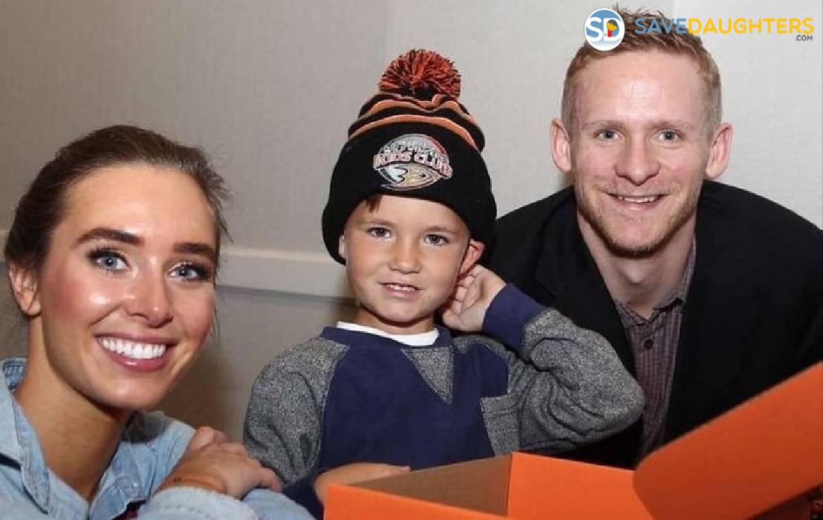 Who are Corey Perry Parents? Wife, Age, Wikipedia, Net Worth