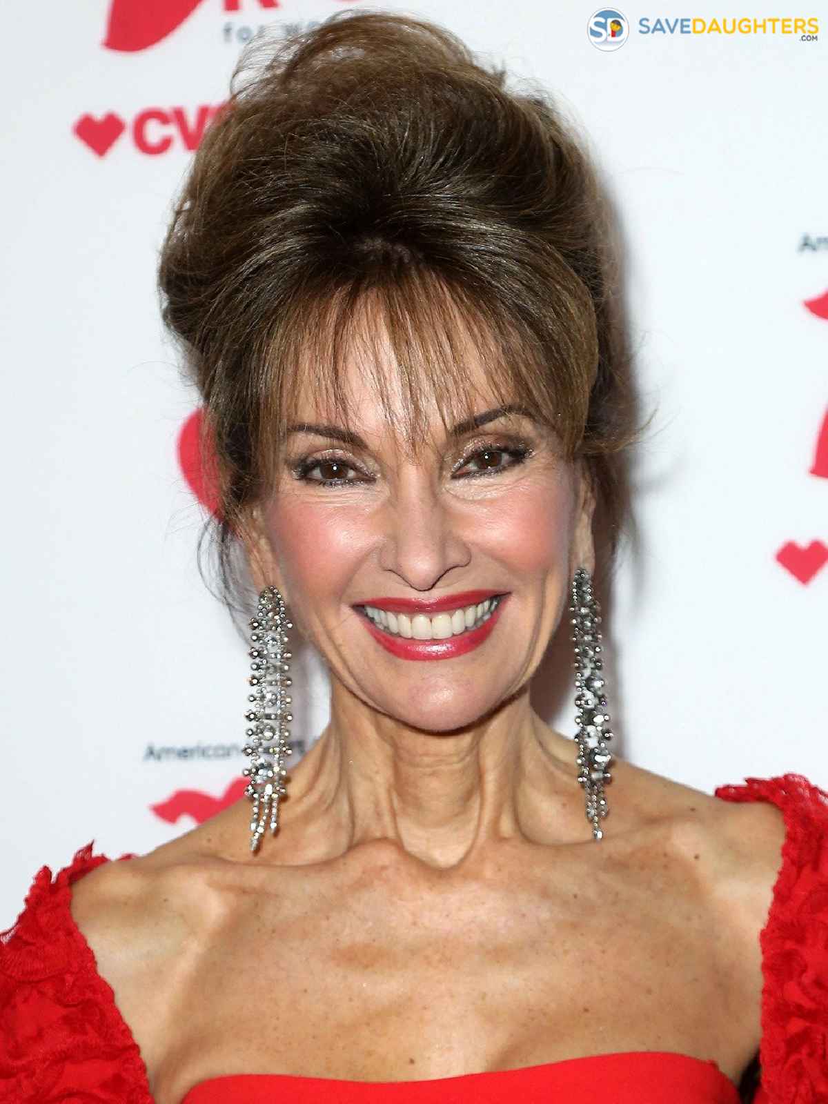 susan lucci Height