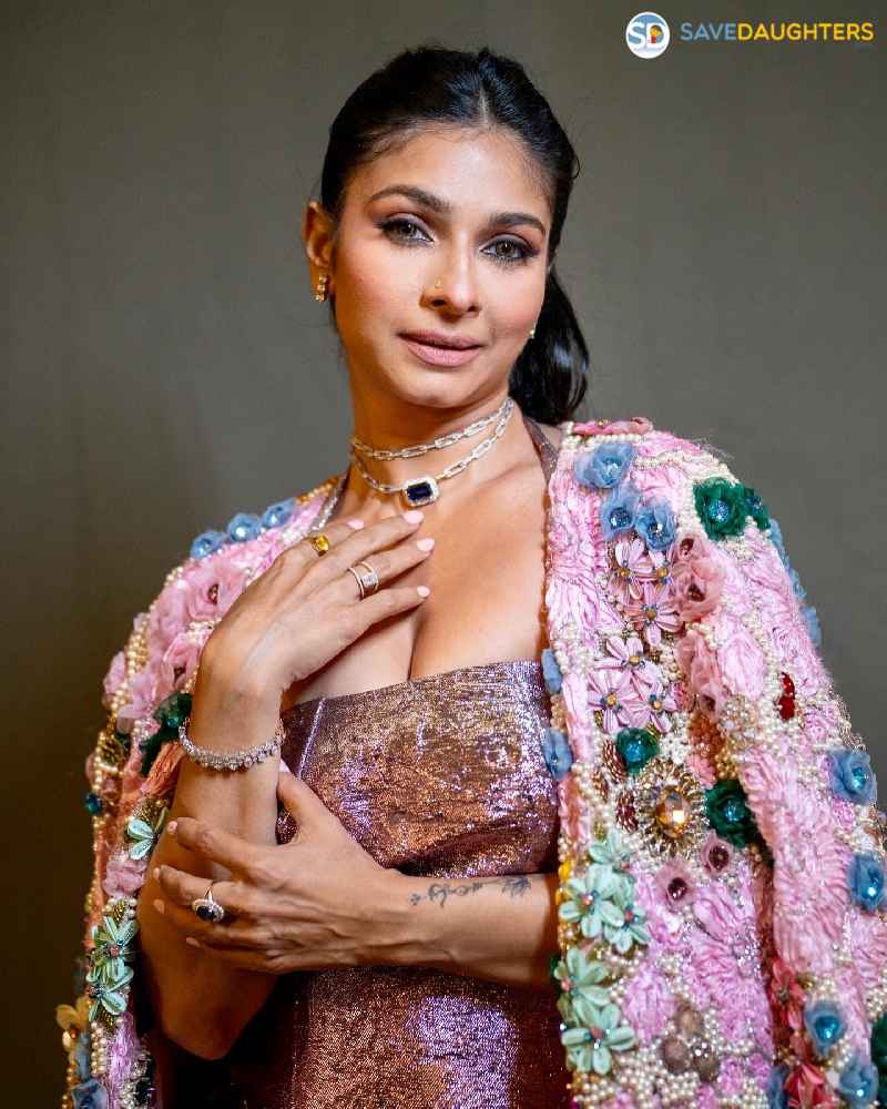 Tanishaa Mukerji Age