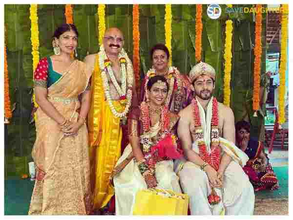 Sihi Kahi Chandru Daughter Marriage