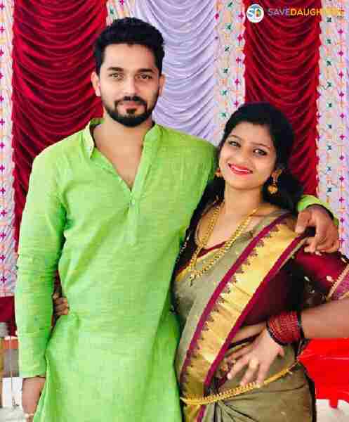 Karthik Mahesh Wife