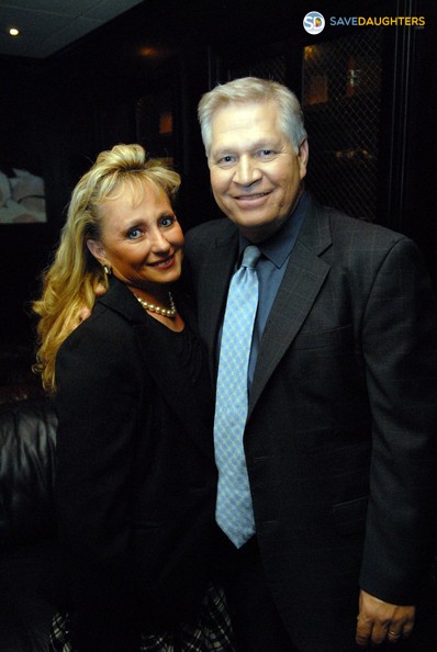 Who was Chris Mortensen Married To?